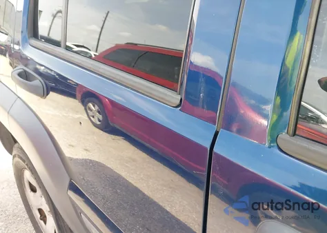 2004 Jeep Liberty Sport из США, поврежденный, VIN 1J4GL48K14W143782